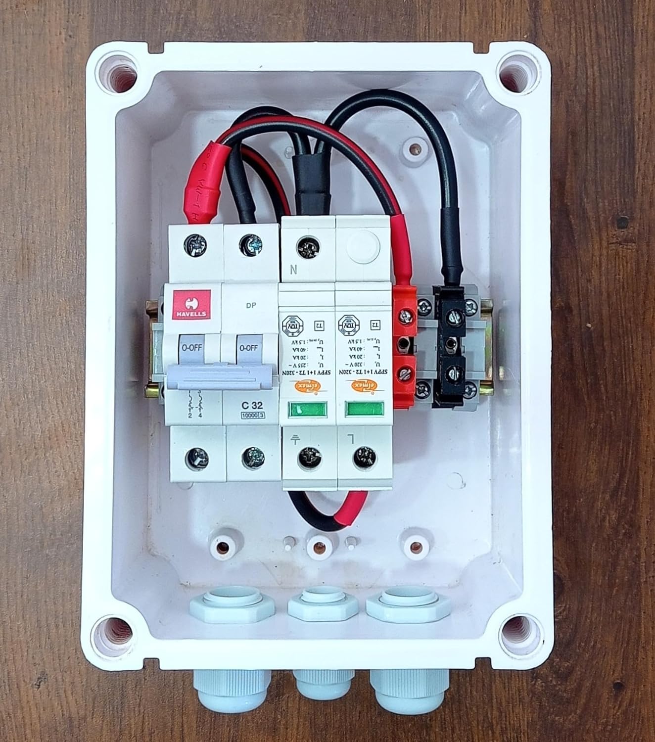 Kenbrook Solar ACDB Box Single Phase 32A 320V SPD + DCDB 1 in 1 Out 600V SPD (1Ph 32A Combo) - Image 7