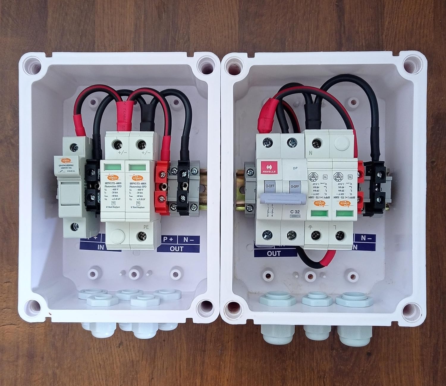 Kenbrook Solar ACDB Box Single Phase 32A 320V SPD + DCDB 1 in 1 Out 600V SPD (1Ph 32A Combo)