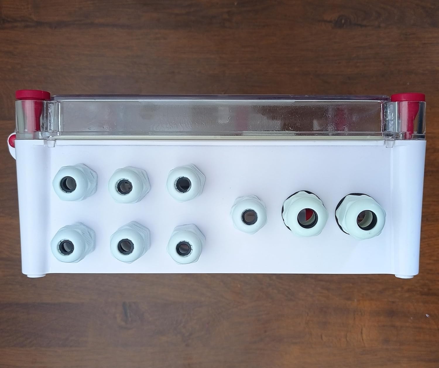 Kenbrook Solar AJB DCDB 3 in 1 out 600V Inbuilt 3 x 20A Elmex Fuses, 600V Elmex SPD ( 3 Series/String x up to 12 Panels Max.) - Image 5