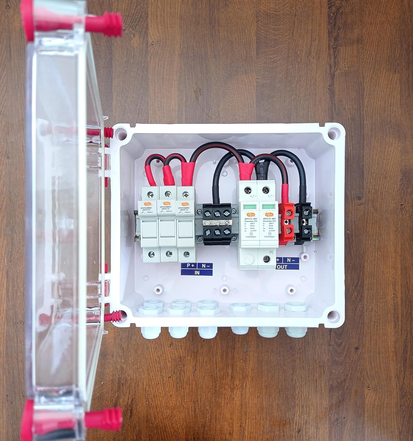Kenbrook Solar AJB DCDB 3 in 1 out 600V Inbuilt 3 x 20A Elmex Fuses, 600V Elmex SPD ( 3 Series/String x up to 12 Panels Max.) - Image 6