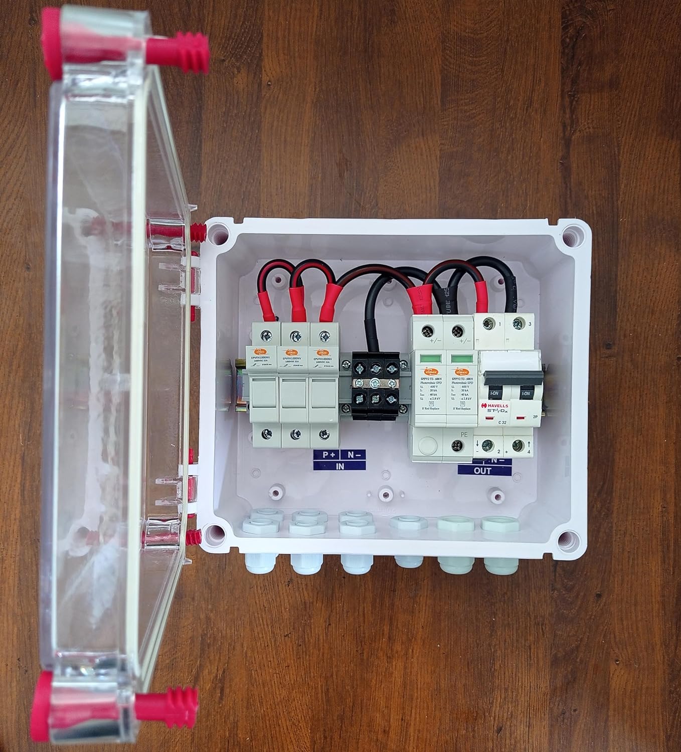 Kenbrook Solar AJB DCDB 3 in 1 Out 600V Inbuilt 3 x 20A Fuses, 600V SPD and MCB (3 Series/String x up to 12 Panels Max.) (with MCB, 3IN1 600V) - Image 3