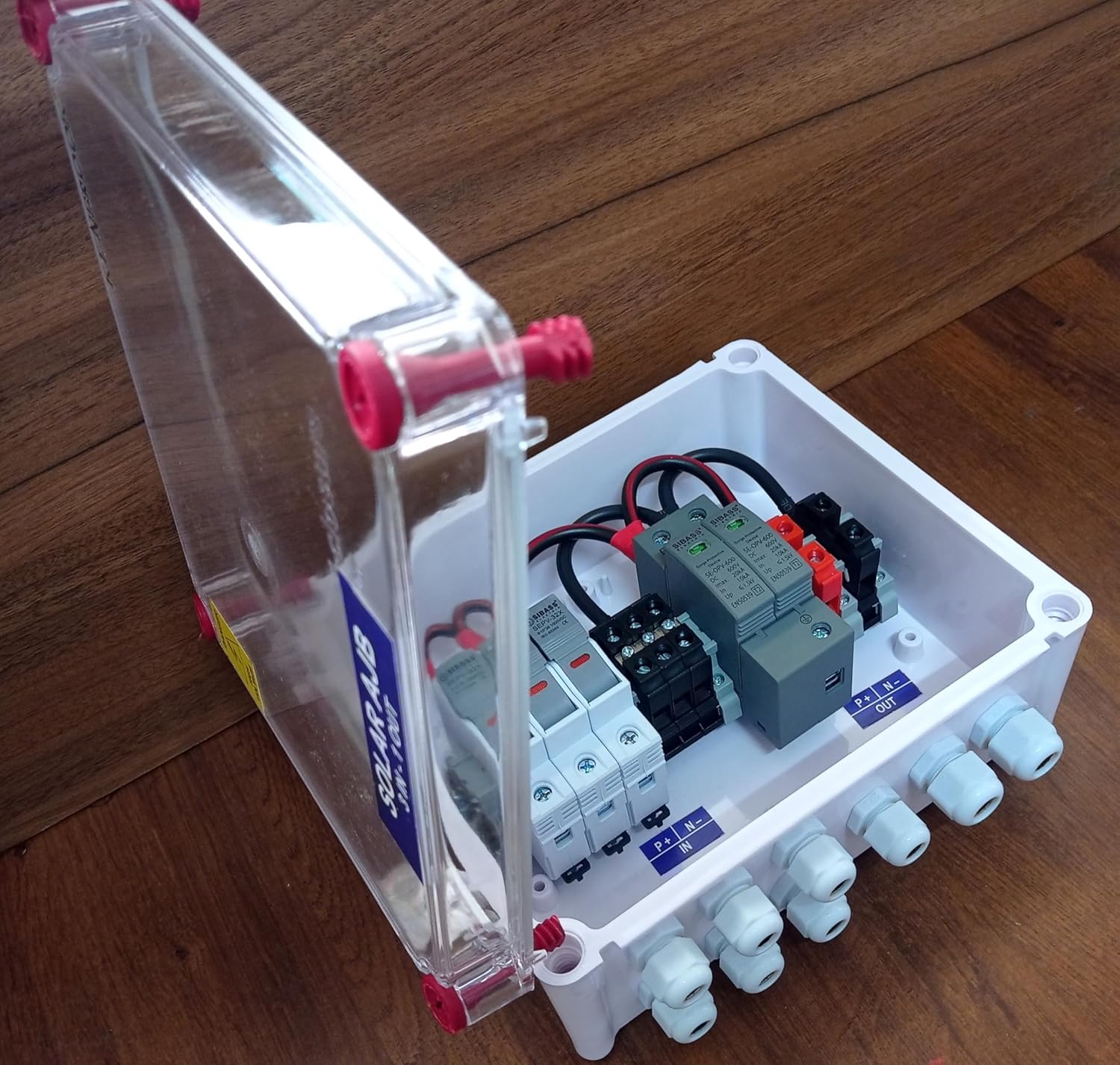 AJB DCDB 3 in 1 out Sibass 600v