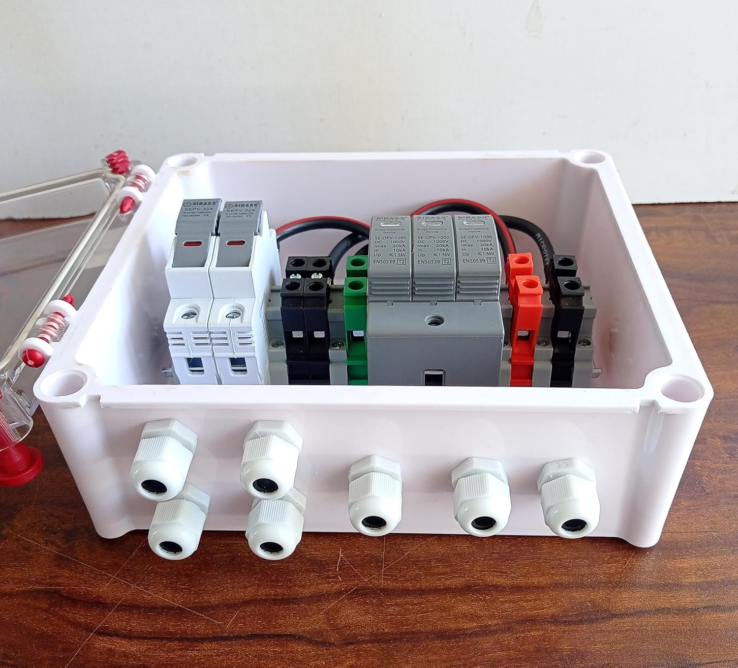 AJB DCDB 2 in 1 out sibass 1000v