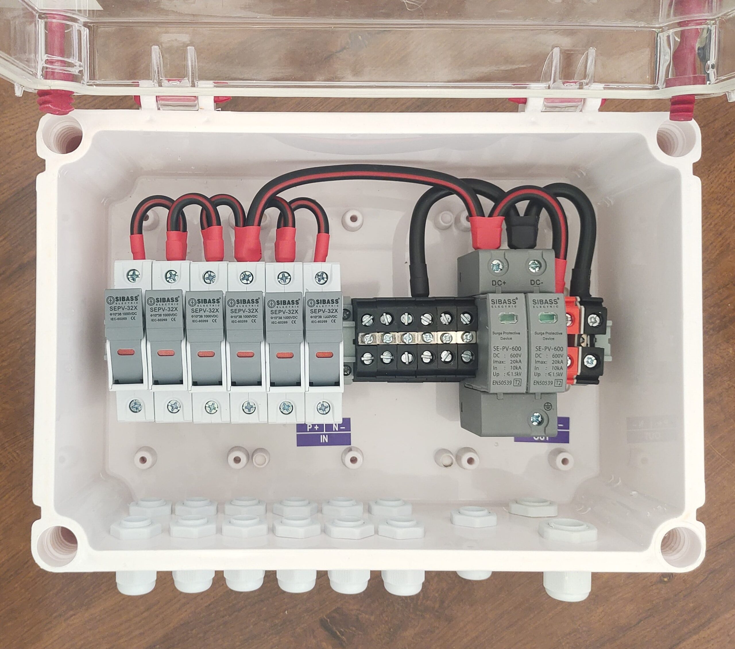 AJB 6 in 1 out 600V Sibass